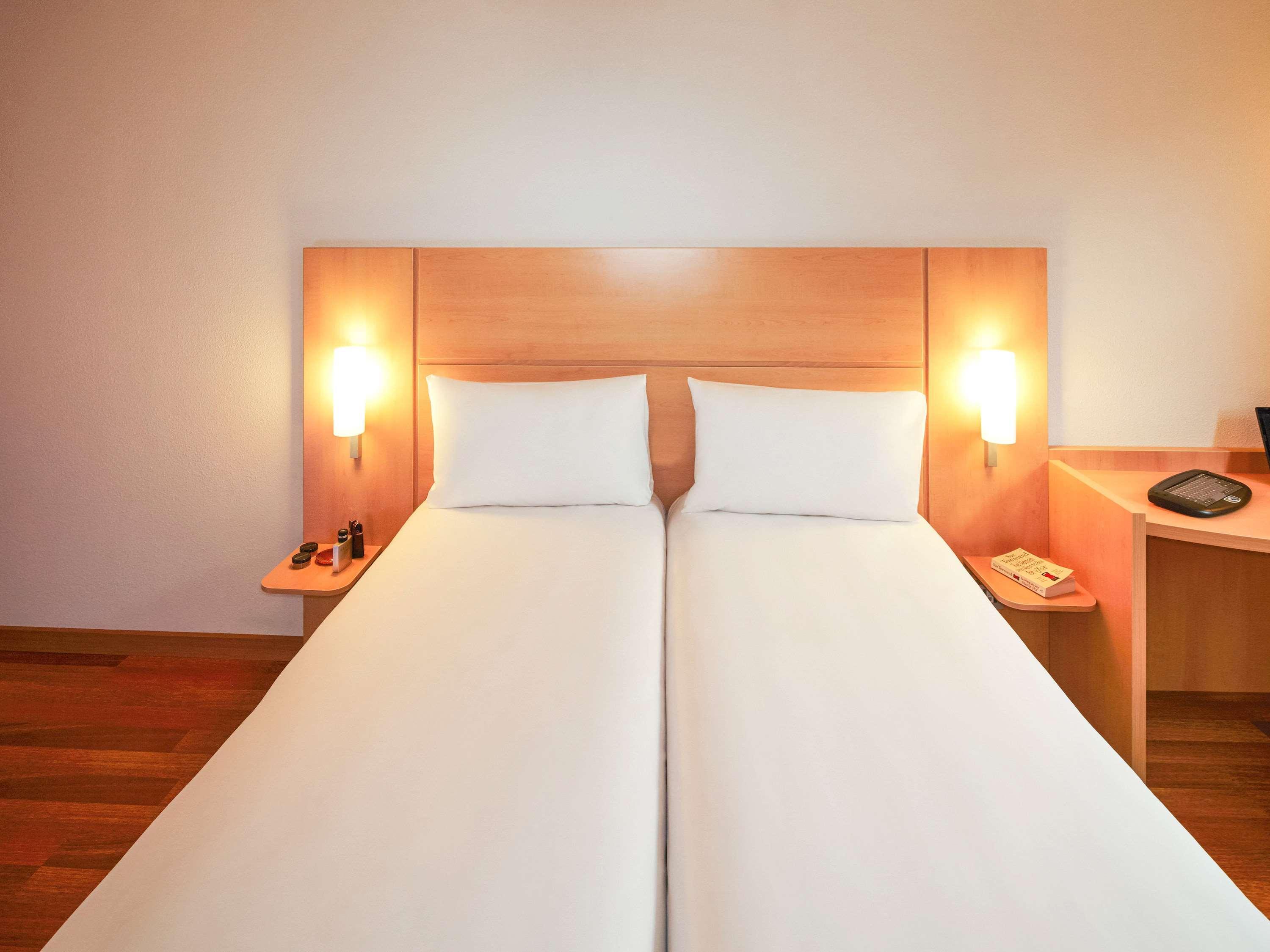 Ibis London Thurrock M25 3*