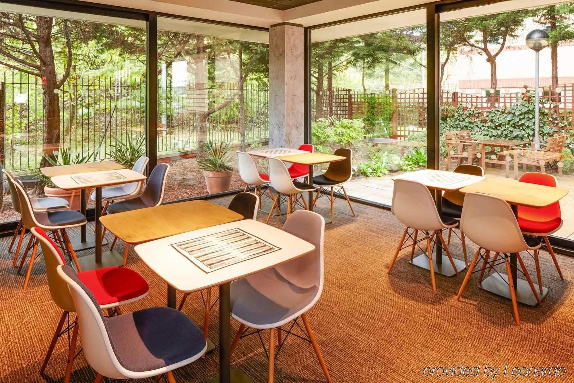 Ibis London Thurrock M25 Hotel 3*